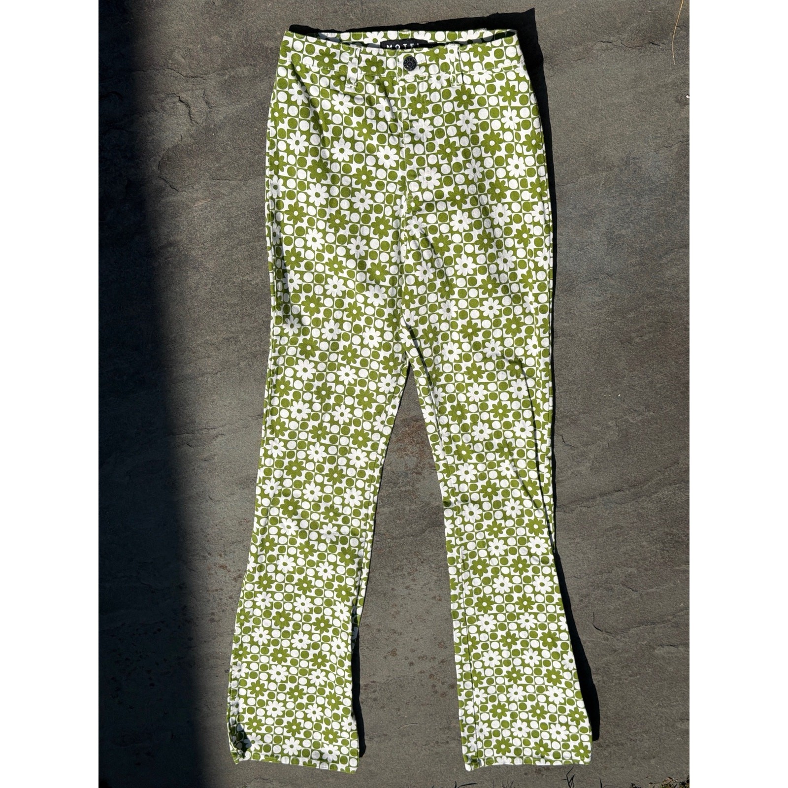 Motel Rocks Retro Floral Print Flare Pants Green White High Rise Sz XXS