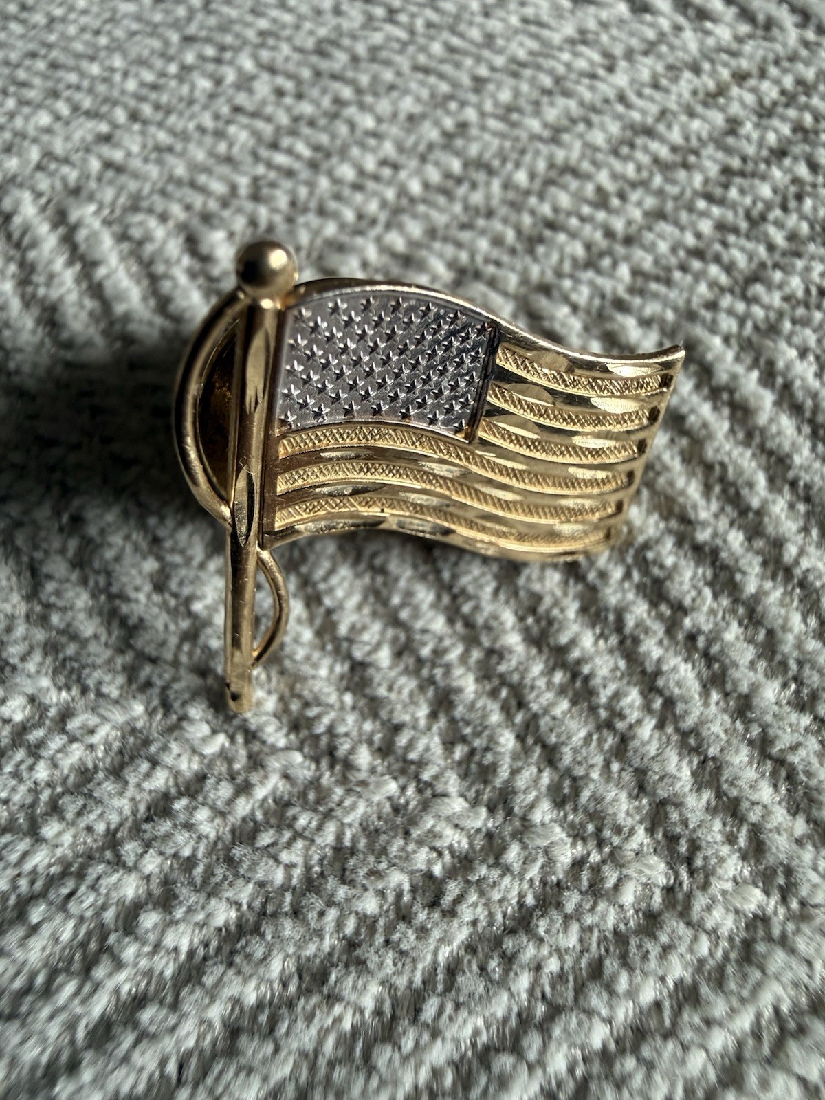 Michael Anthony American Flag Lapel Pin God Bless America Patriotic 14K Gold
