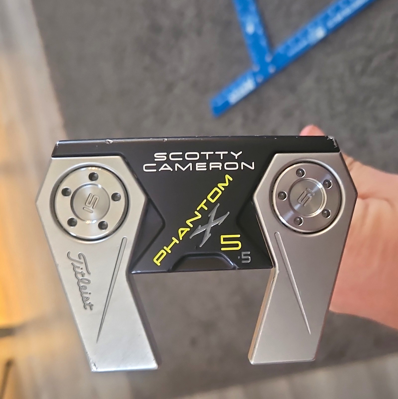 Scotty Cameron Phantom X 5.5 Mallet Putter RH Black/Silver w/ Yellow Headcover Scotty Cameron Phantom X 5.5 Mallet Putter RH Black/Silver w/ Yellow Headcover