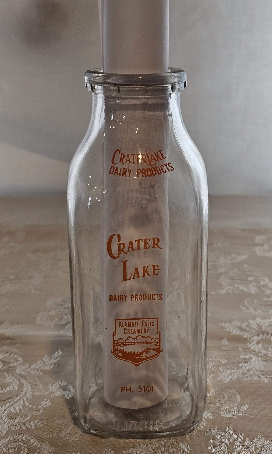 Vintage Crater Lake Dairy Pint Milk Bottle – Klamath Falls Creamery Vintage Crater Lake Dairy Pint Milk Bottle – Klamath Falls Creamery