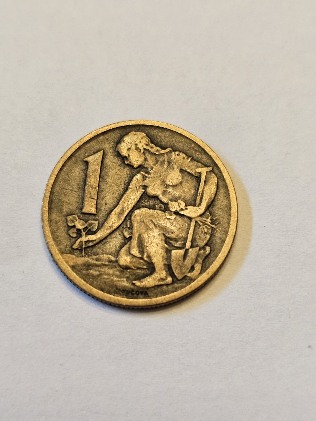 1962 CZECHOSLOVAKIA ONE 1 KORUNA WORLD COIN KM50 WOMAN PLANTING SPRIG  