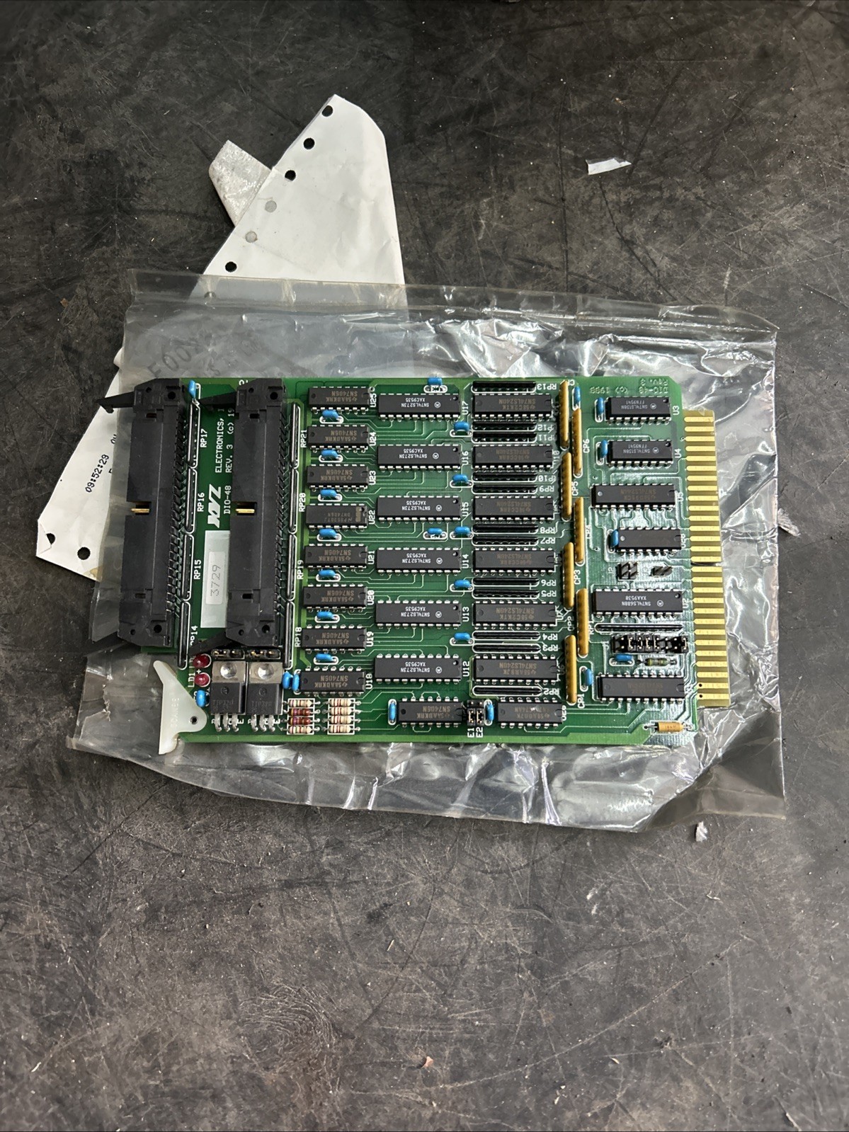 XYZ ELECTRONICS F0025-00084B / F002500084B (New) XYZ ELECTRONICS F0025-00084B / F002500084B (New)