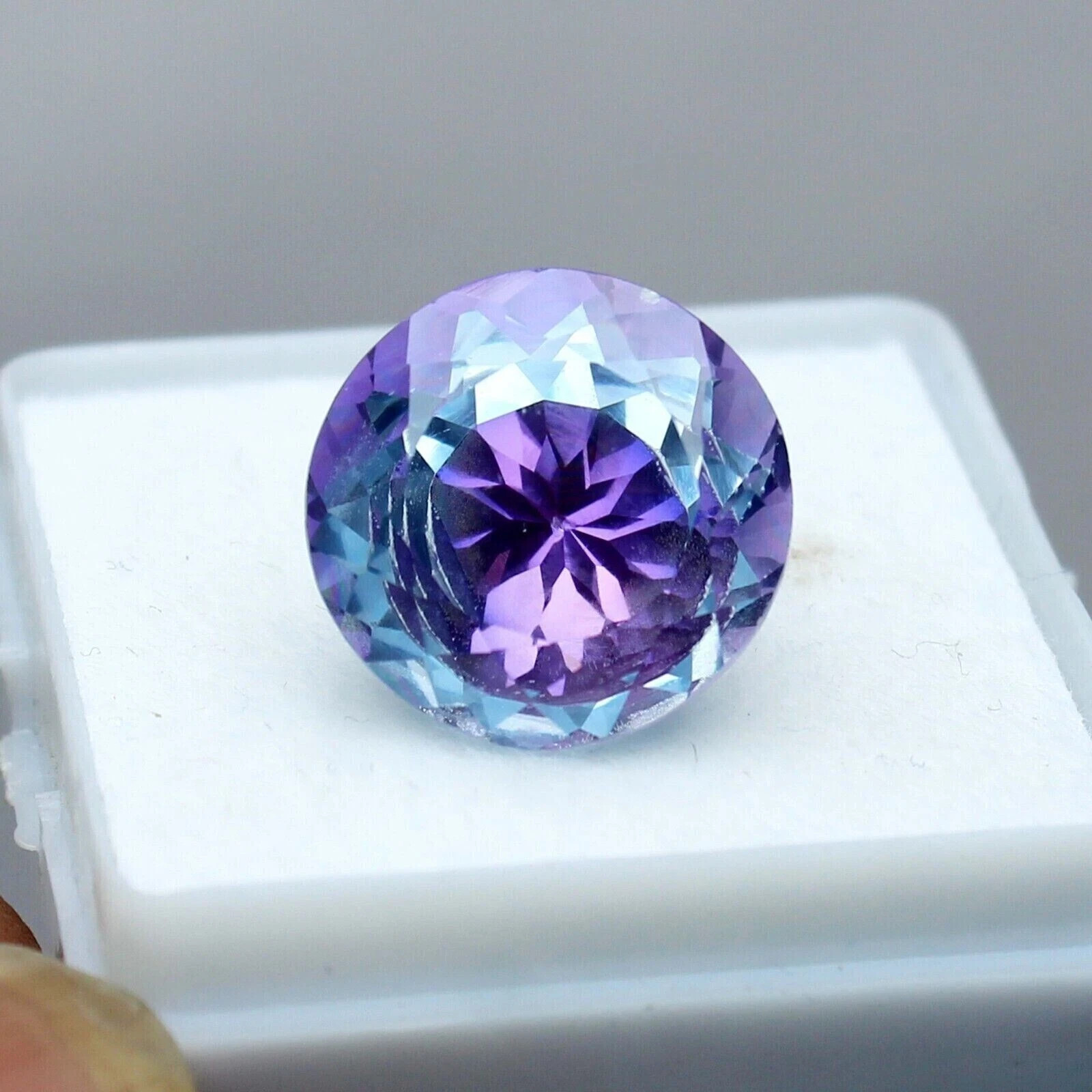 AAA 10.40 CT+ Natural Pitambari Sapphire Bi-Color Round Certified Loose Gemstone