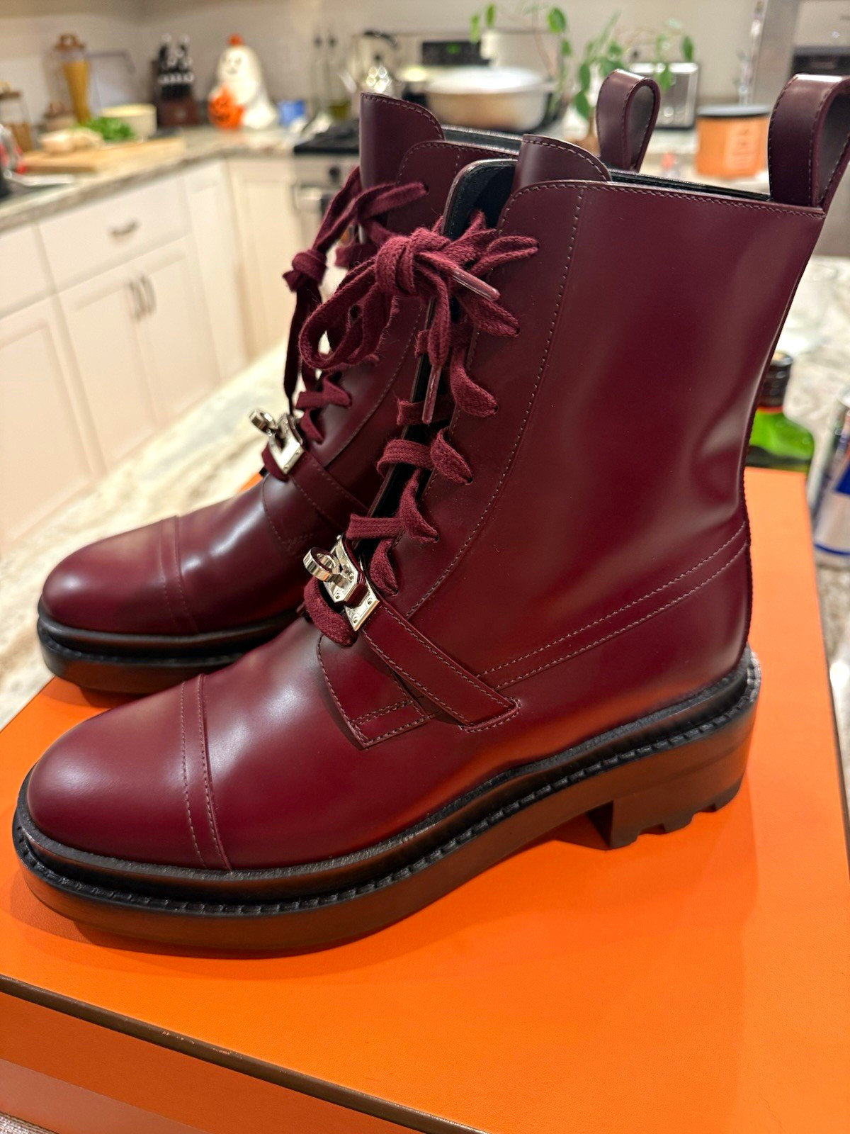 Hermès Funk Women’s Burgundy Leather Lace-Up Combat Ankle Boots EU36 US6 Hermès Funk Women’s Burgundy Leather Lace-Up Combat Ankle Boots EU36 US6