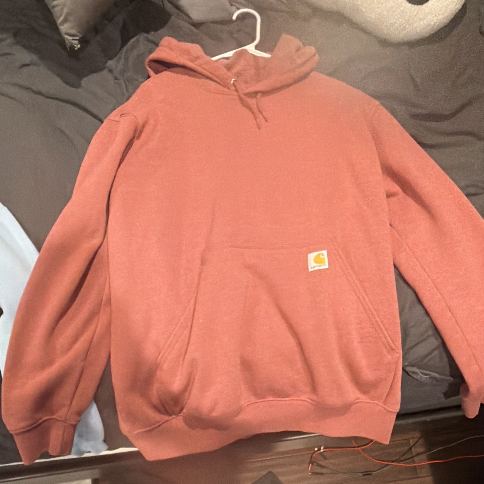 Carhartt Men\'s Loose Fit Pink Pullover Hoodie w/ Pockets Logo Size L Carhartt Men\'s Loose Fit Pink Pullover Hoodie w/ Pockets Logo Size L
