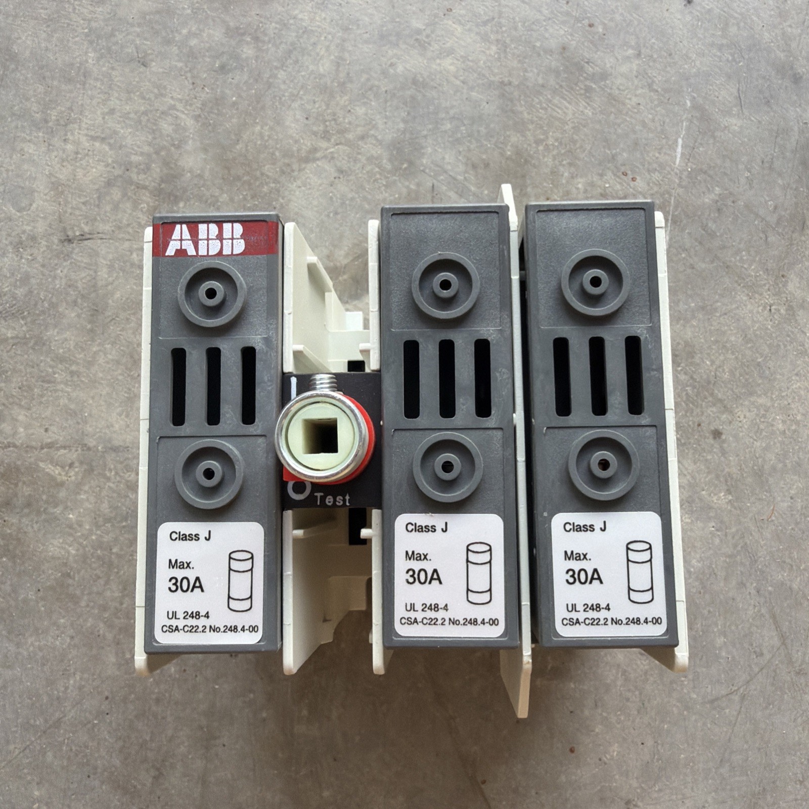 ABB OS30FAJ12 ( 1SCA108824R1001 ) FUSIBLE DISCONNECT SWITCH 30A, 3-pole, Class J