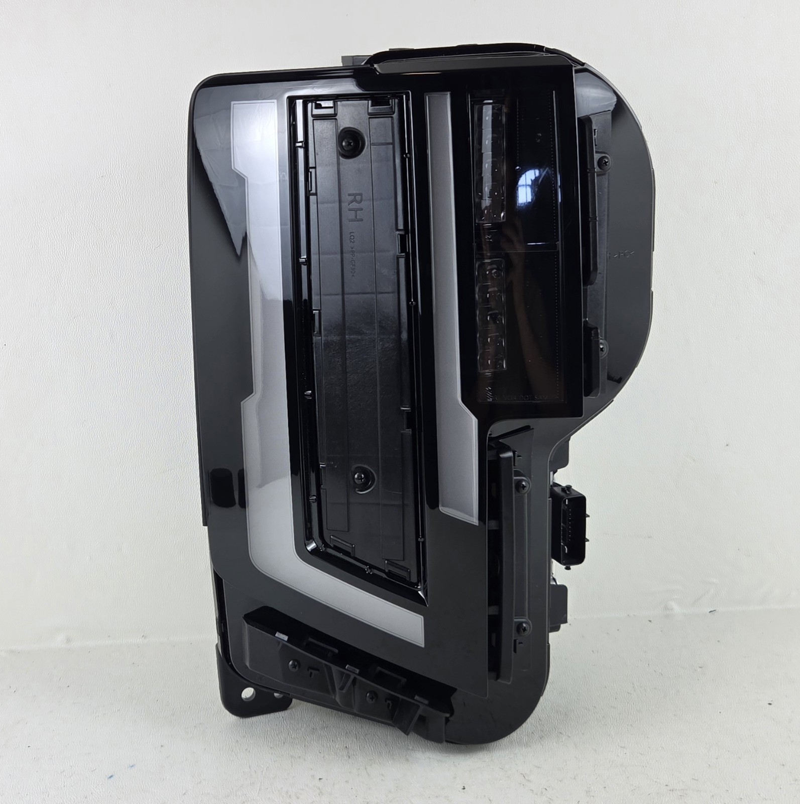 Complete OEM 2027 Kia Telluride Right Passenger Side LED Headlight 92102-P8000