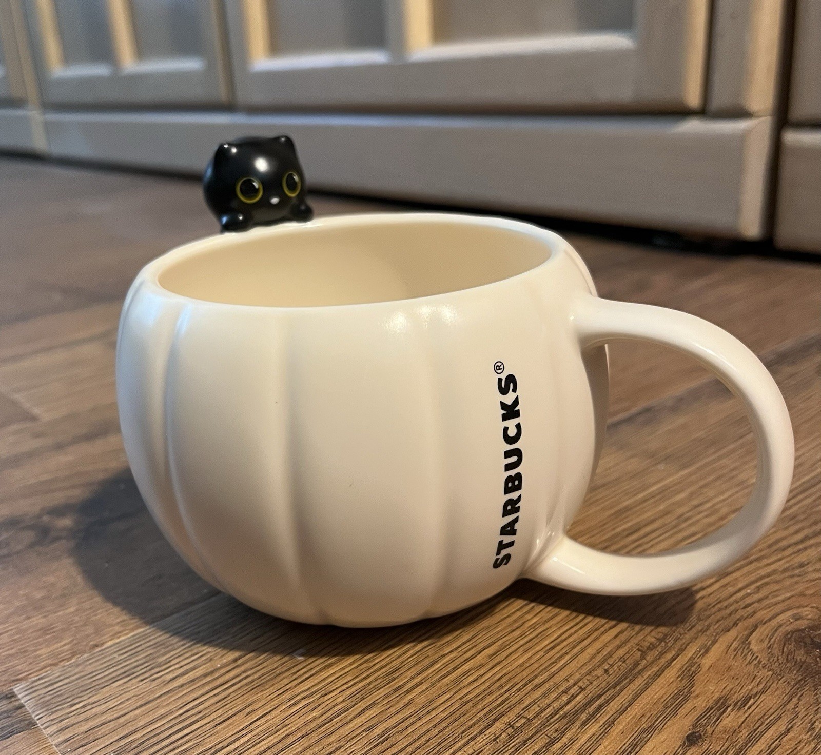 Starbucks Halloween 2026 Ceramic Mug Black Cat Figure Cream White Pumpkin 12oz Starbucks Halloween 2026 Ceramic Mug Black Cat Figure Cream White Pumpkin 12oz