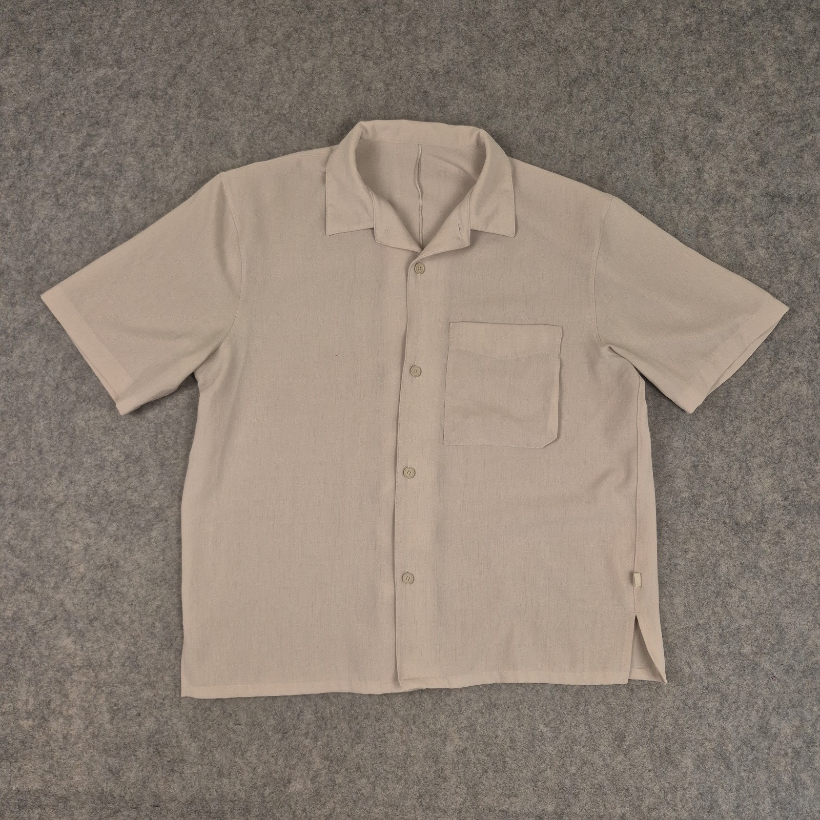 Lululemon Airing Easy Camp Collar Shirt Men Small Cream Short Sleeve Button Up Lululemon Airing Easy Camp Collar Shirt Men Small Cream Short Sleeve Button Up