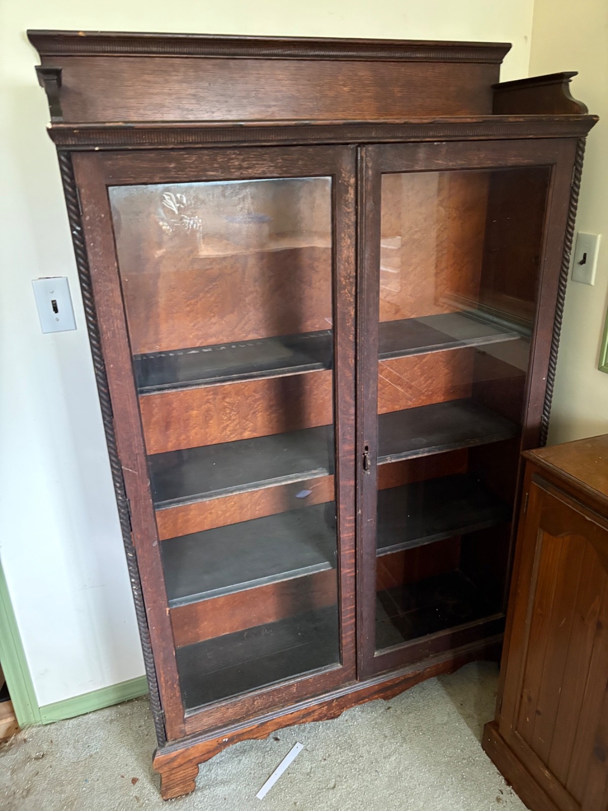 Good Morning Stunning Antique Oak 2-Door Bookcase. Adorned with original glass 