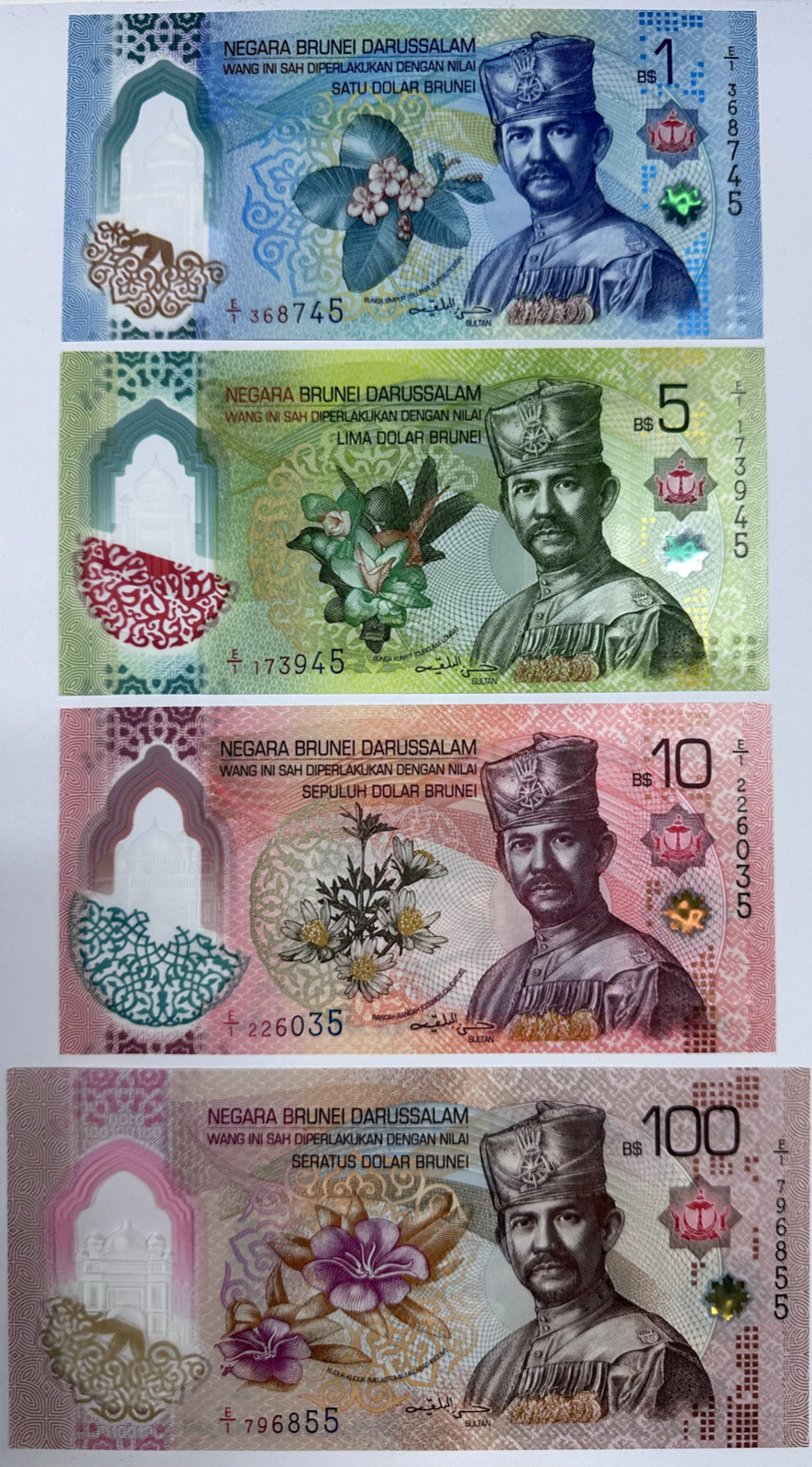 Brunei 2024-2026 Set 4 1 5 10 100 Dollars Polymer UNC, First Prefix E/1 P41-P44 Brunei 2024-2026 Set 4 1 5 10 100 Dollars Polymer UNC, First Prefix E/1 P41-P44