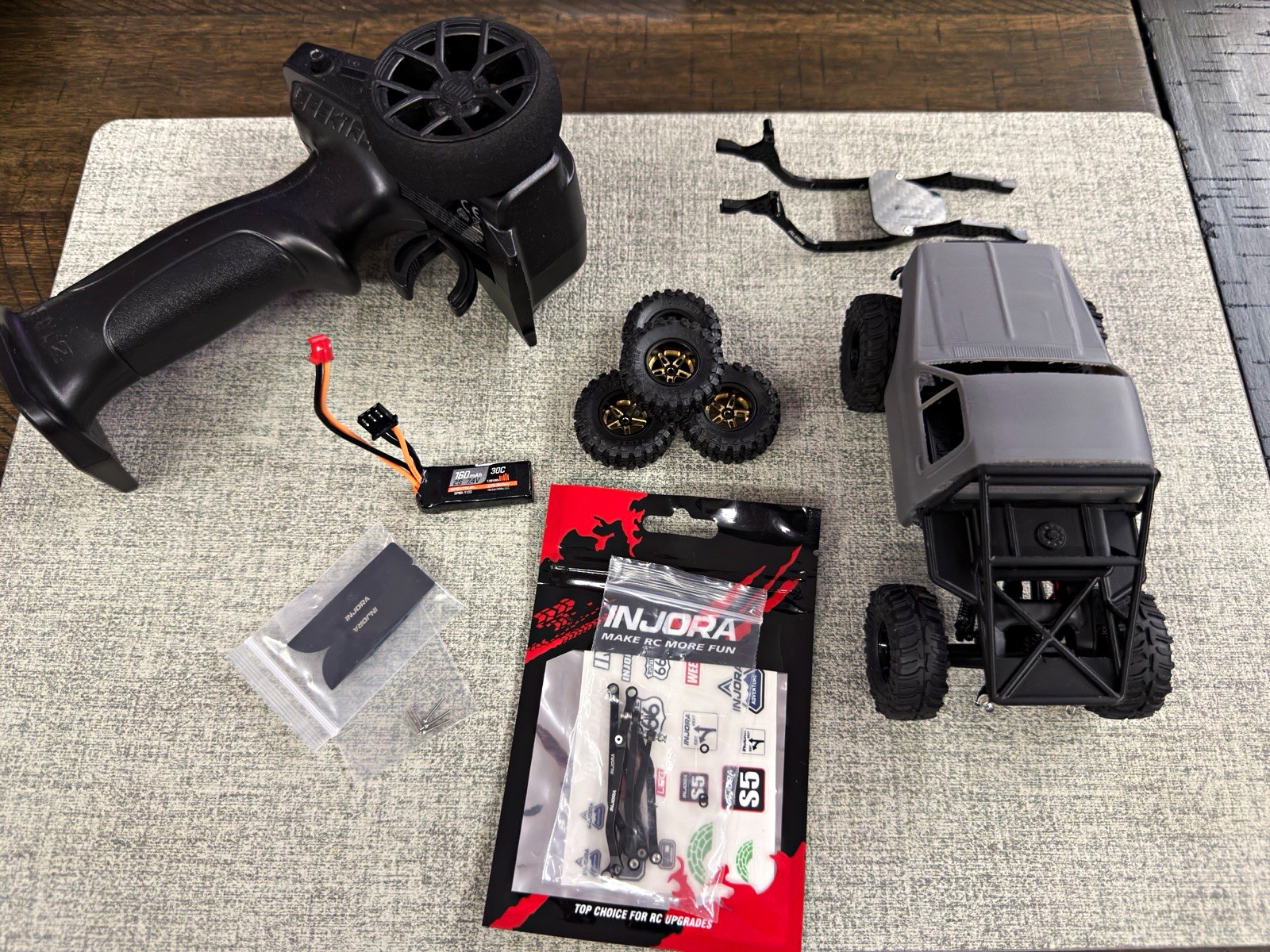 Axial SCX30 Scx3  1/30 SCX30 Jeep Wrangler JLU 4X4 RTR Brushed Rock Crawler 1- I