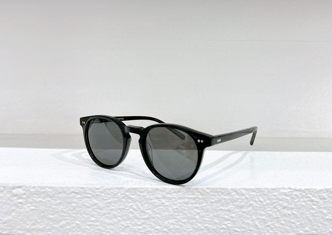 Oliver Peoples OV5264 Sunglasses 49□20-145 Black Frame Grey Lens