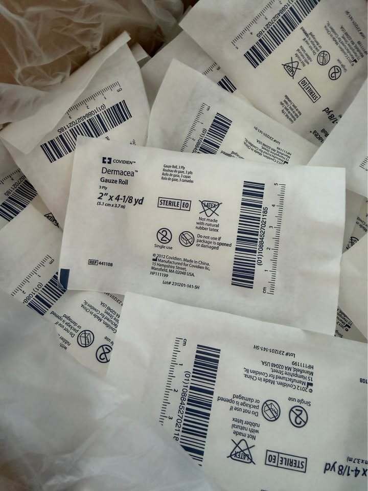 Covidien, Cardinal Health, and Medline Gauze and Bandage Lot Covidien, Cardinal Health, and Medline Gauze and Bandage Lot