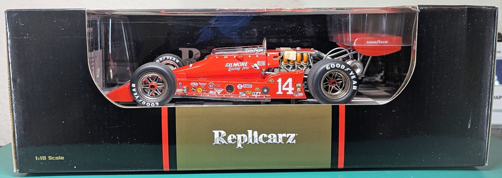 AUTHENTIC REPLICARZ 1:18 | 1974 FOYT INDY 500 POLE | MINT IN BOX/NEVER DISPLAYED AUTHENTIC REPLICARZ 1:18 | 1974 FOYT INDY 500 POLE | MINT IN BOX/NEVER DISPLAYED