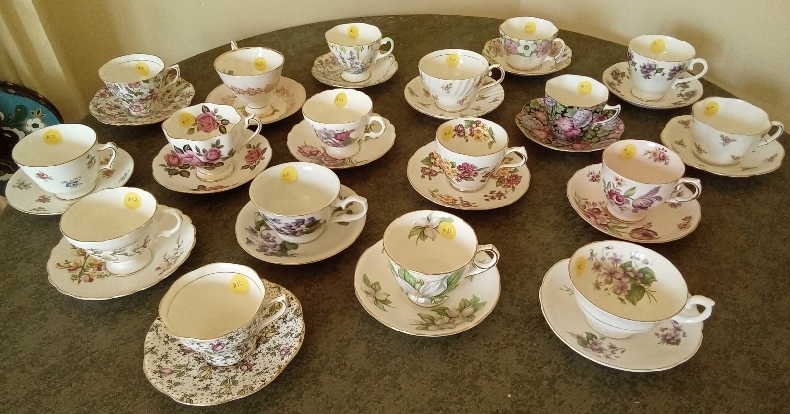 Vintage Antique Bone China Teacups & Saucers ☆ Made in England ☆ Quantity - 18 ☆ Vintage Antique Bone China Teacups & Saucers ☆ Made in England ☆ Quantity - 18 ☆