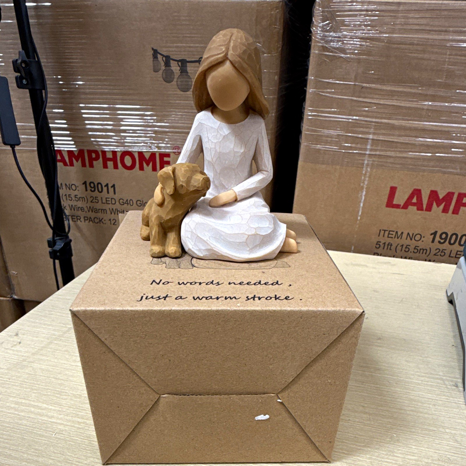 Willow Tree Susan Lordi Girl with Dog Resin Hand Painted Figurine Boxed Willow Tree Susan Lordi Girl with Dog Resin Hand Painted Figurine Boxed
