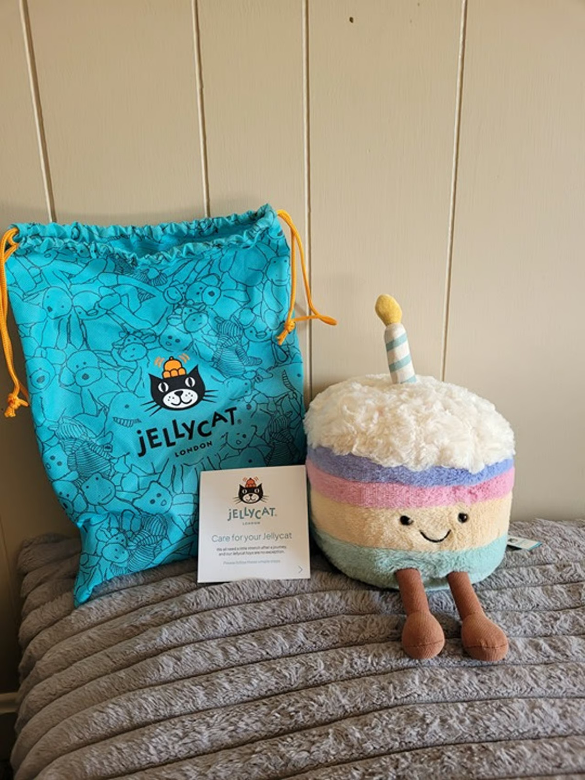 JELLYCAT Amuseable Rainbow Birthday Cake Fluffy Plush Decorations Doll Gift Toy