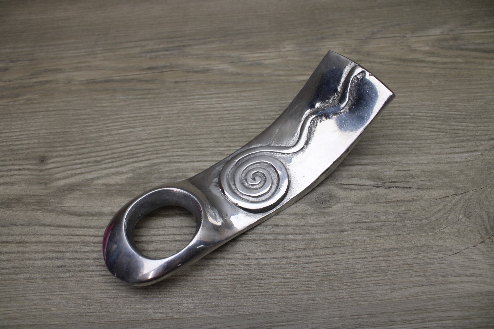 Aluminum Spiral Balancing Wine Bottle Holder Floating Stand Mexico