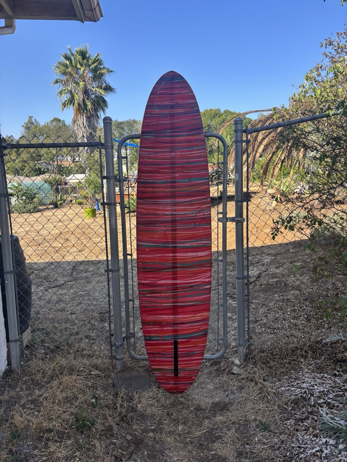 Stunning Single Fin Fun Shape Surfboard for Sale. Fins Sold Separately. Stunning Single Fin Fun Shape Surfboard for Sale. Fins Sold Separately.