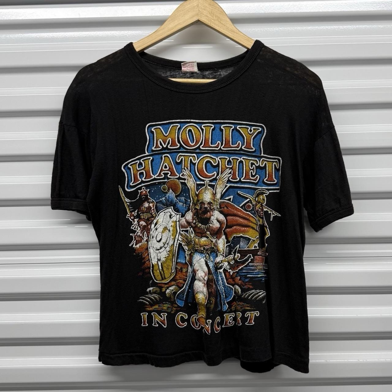 Vintage 70s 80s Molly Hatchet & The Outlaws In Concert Thin Band T-Shirt Size M Vintage 70s 80s Molly Hatchet & The Outlaws In Concert Thin Band T-Shirt Size M