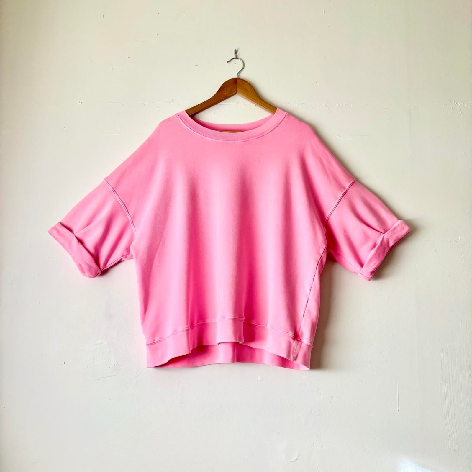 $179 Xirena Pink Short Sleeve Trixie Sweatshirt USA Made Dopamine Loungewear XL