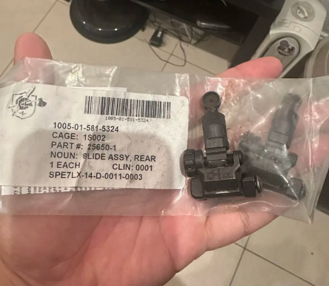 Knights KAC Rear Micro 200-600m USMC Marked Rear Iron New In Package Knights KAC Rear Micro 200-600m USMC Marked Rear Iron New In Package