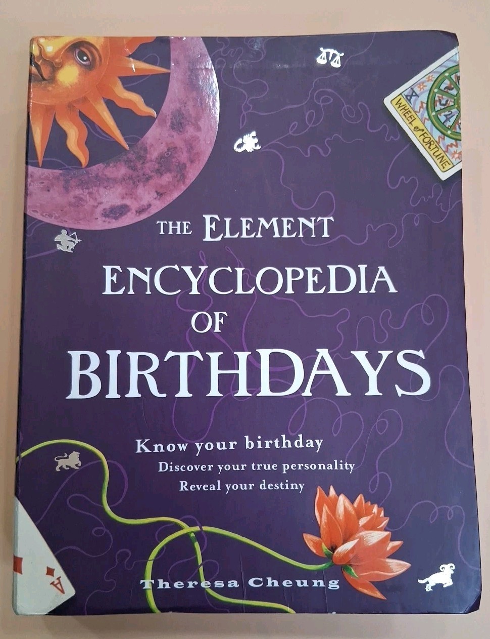 🤩 The Element Encyclopedia of Birthdays By Theresa Cheung  Theresa 