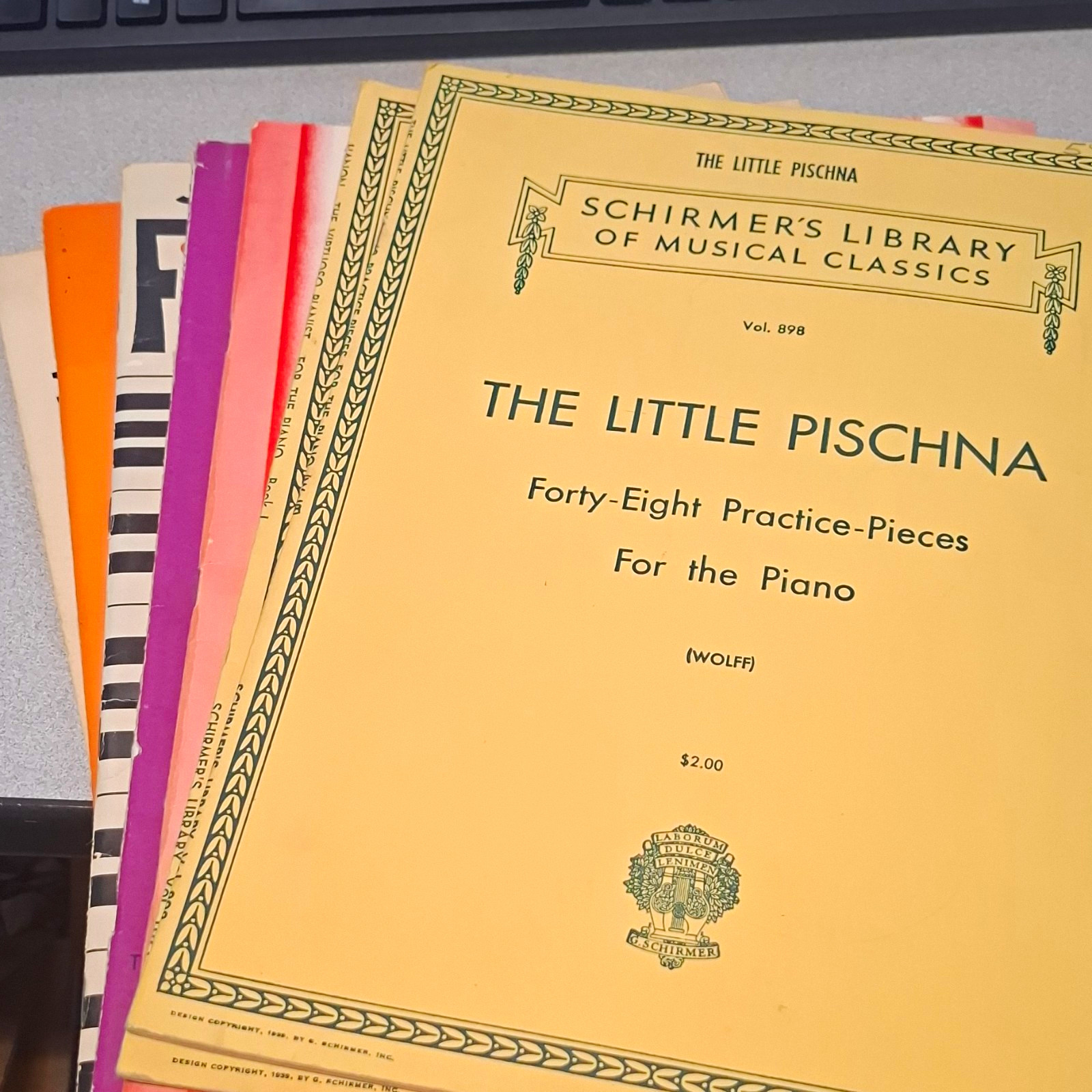 Vintage Lot Piano Vintage Lot Piano