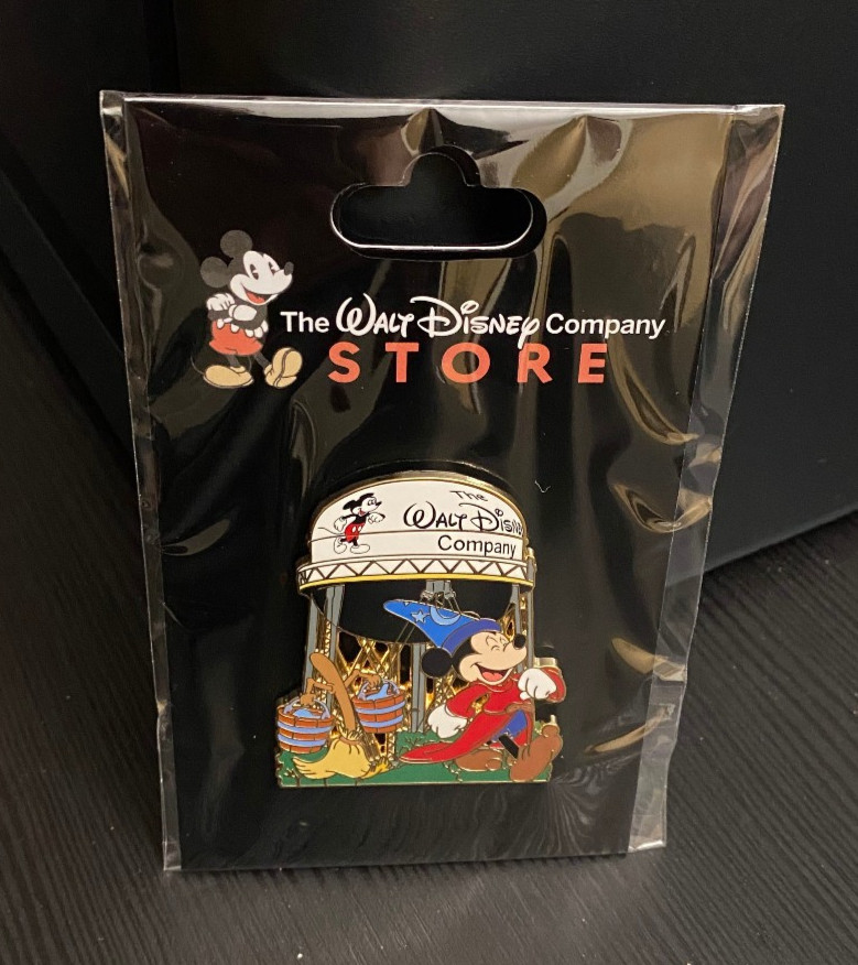 TWDCS DEC Walt Disney Studios Burbank Water Tower Series 2 - Sorcerer MICKEY PIN