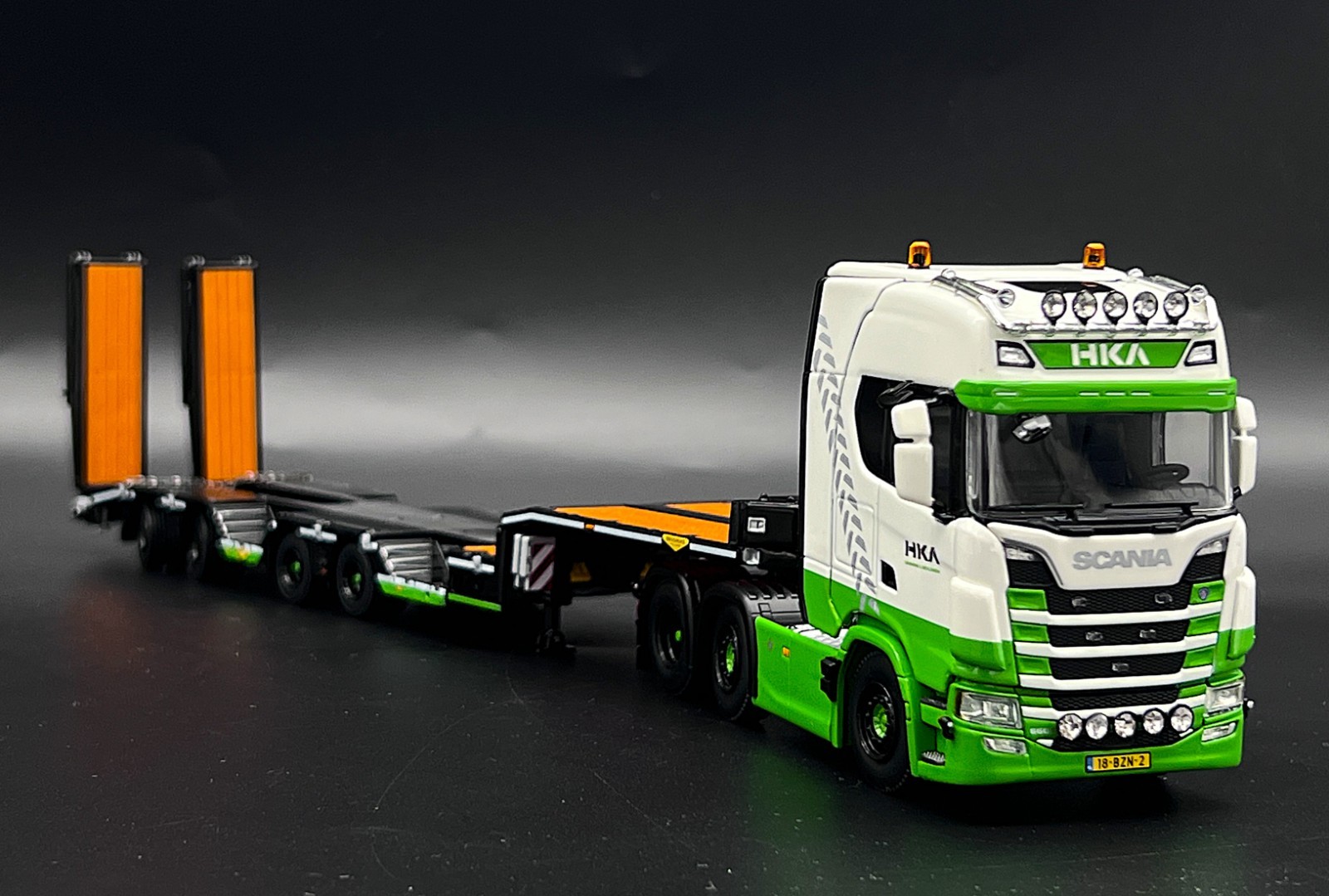 Scania S highline CS20H 6x2 twin steer lowloader HKA WSI truck models 1:50 Scania S highline CS20H 6x2 twin steer lowloader HKA WSI truck models 1:50