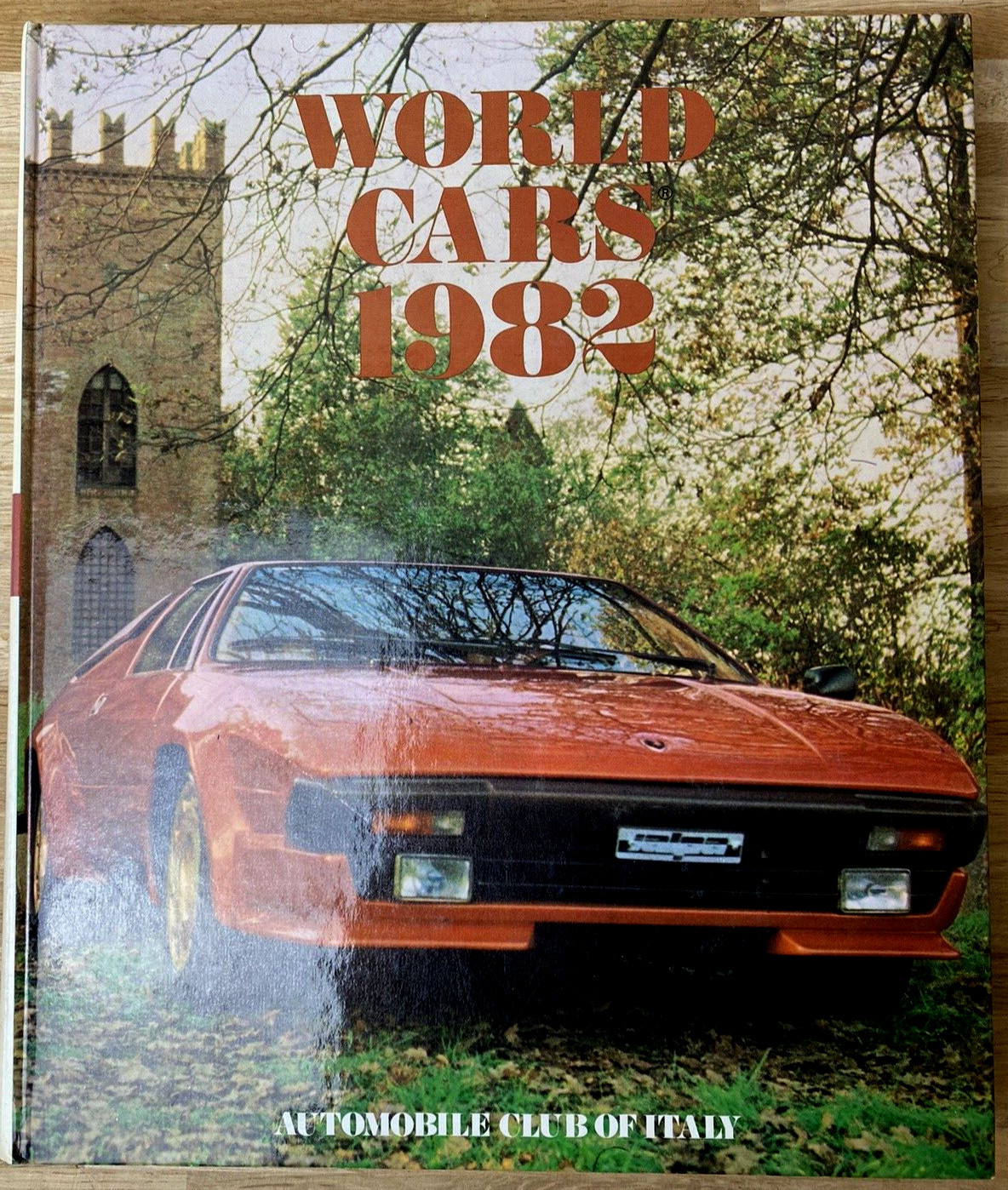 World Cars 1982 Vintage Book Antique Auto Classic Cars ITALY Automobile Catalog