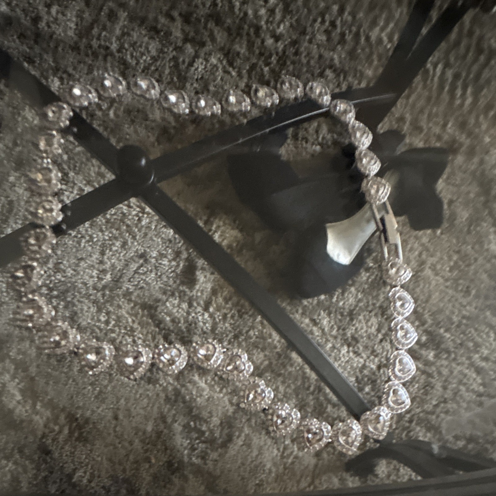 Ariana Grande heart necklace 100% real Ariana Grande heart necklace 100% real