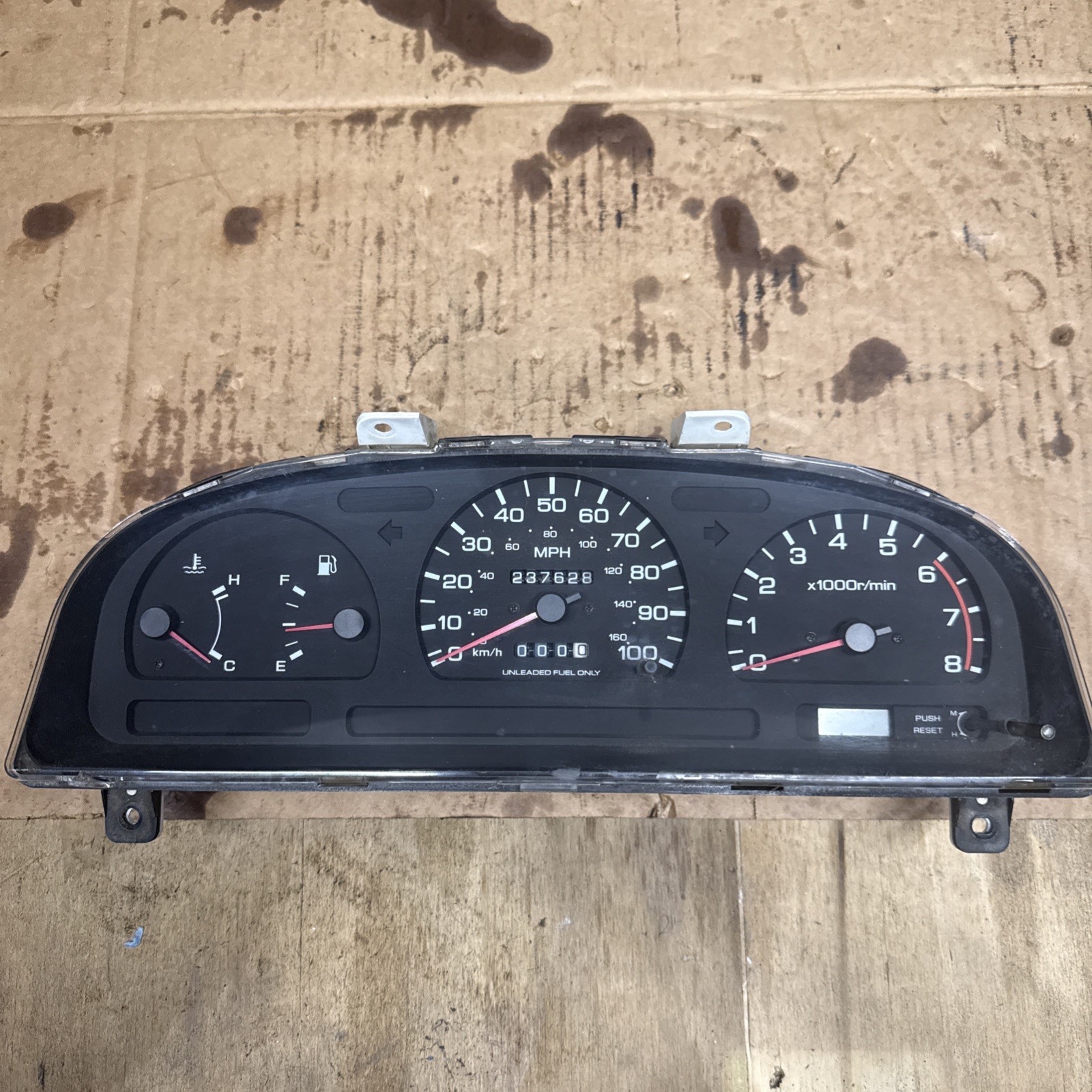 94-97 Nissan HARDBODY D21 Instrument CLUSTER Gauges SPEEDOMETER 237k 2.4 5 Spd