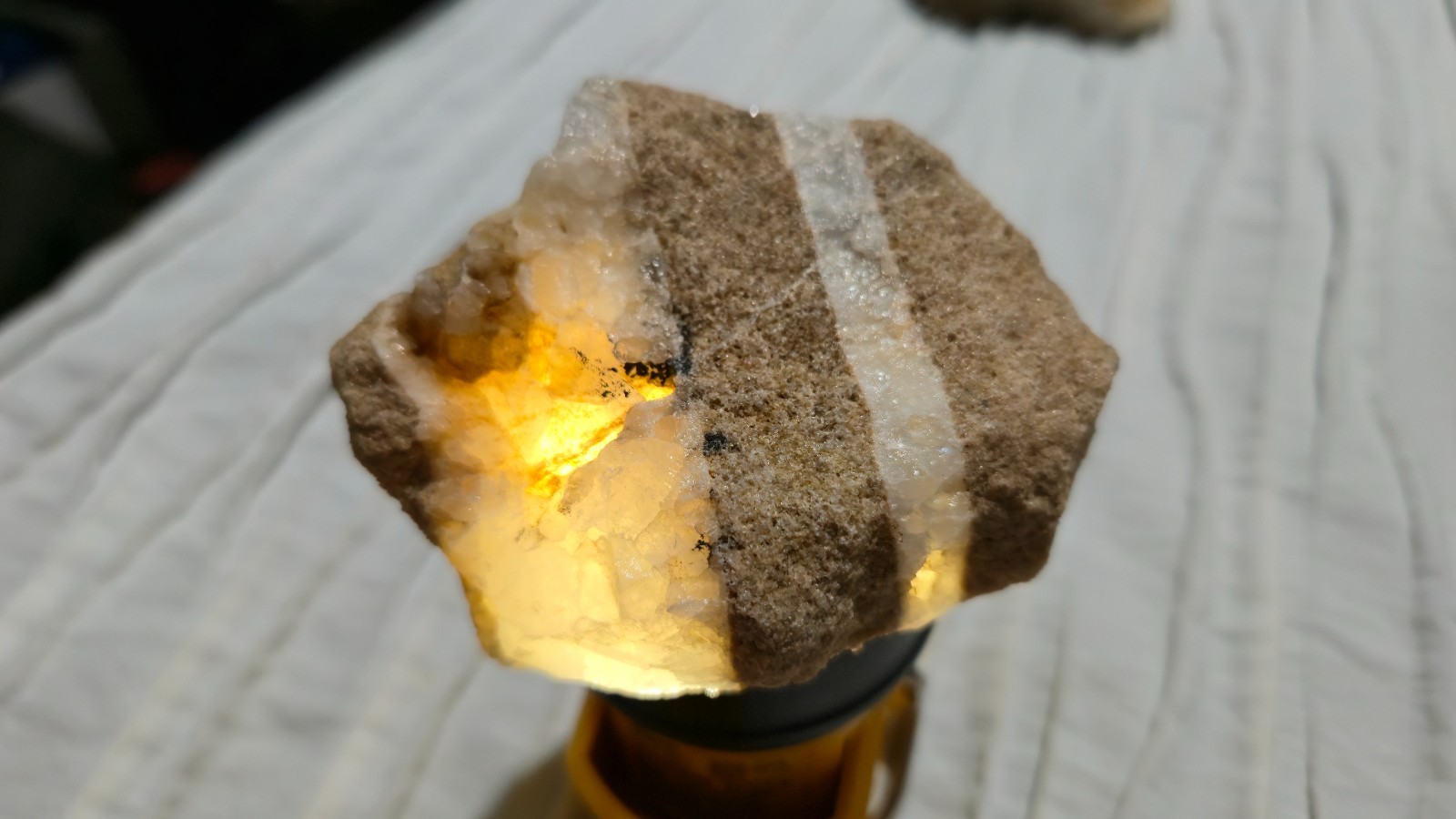 Natural Arkansas Quartz and Sandstone 226g