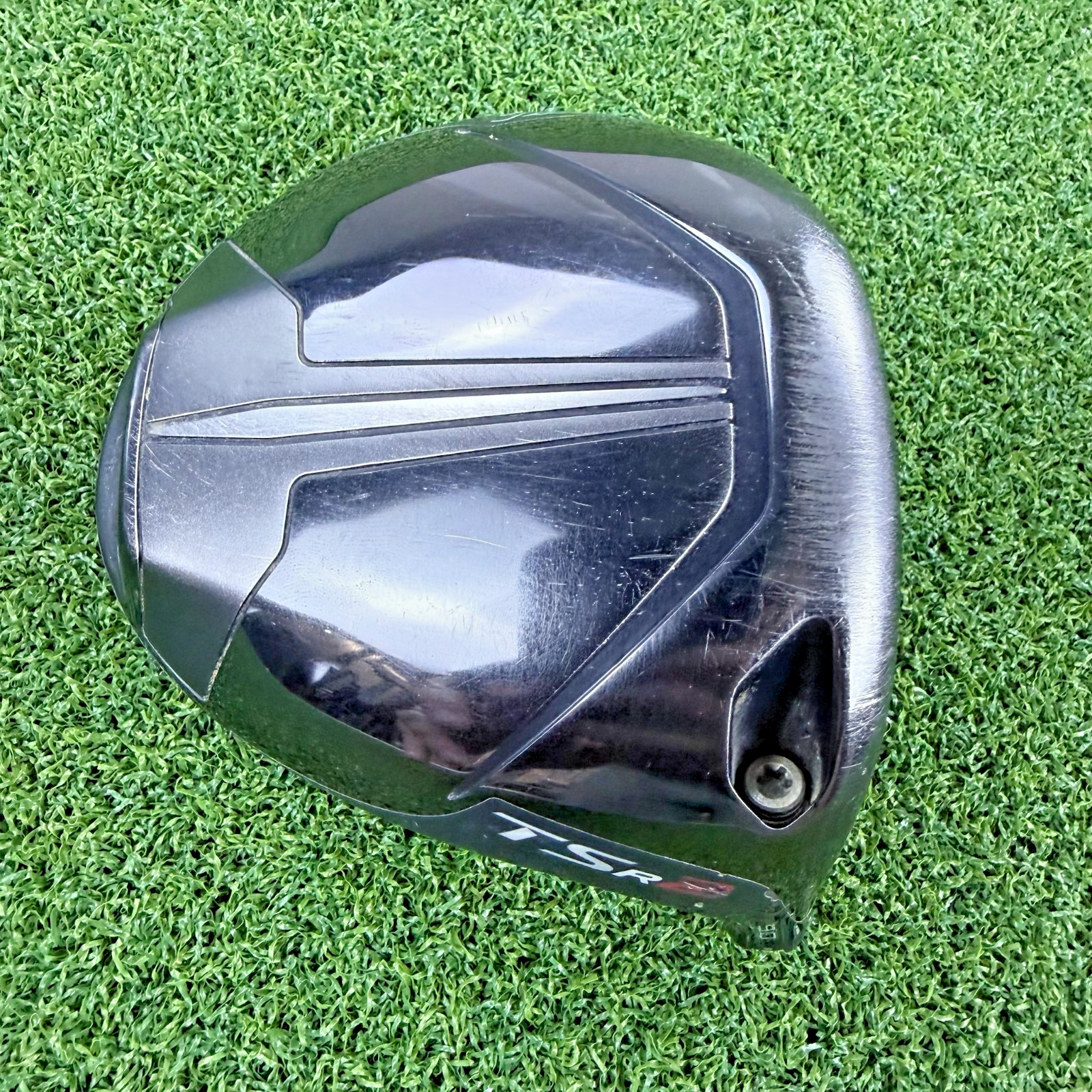 Titleist TSR2 Driver Head Only 9° Loft Right Handed 460cc - Good Condition Titleist TSR2 Driver Head Only 9° Loft Right Handed 460cc - Good Condition