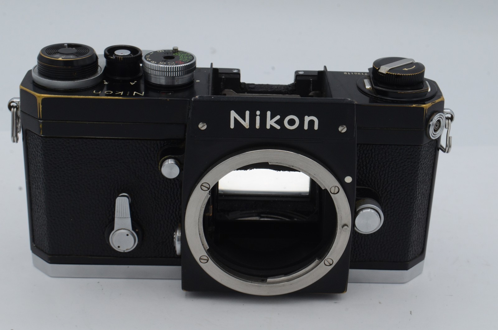 Nikon F 35mm Camera Body, Black (Requires Prism) [Made In Japan]