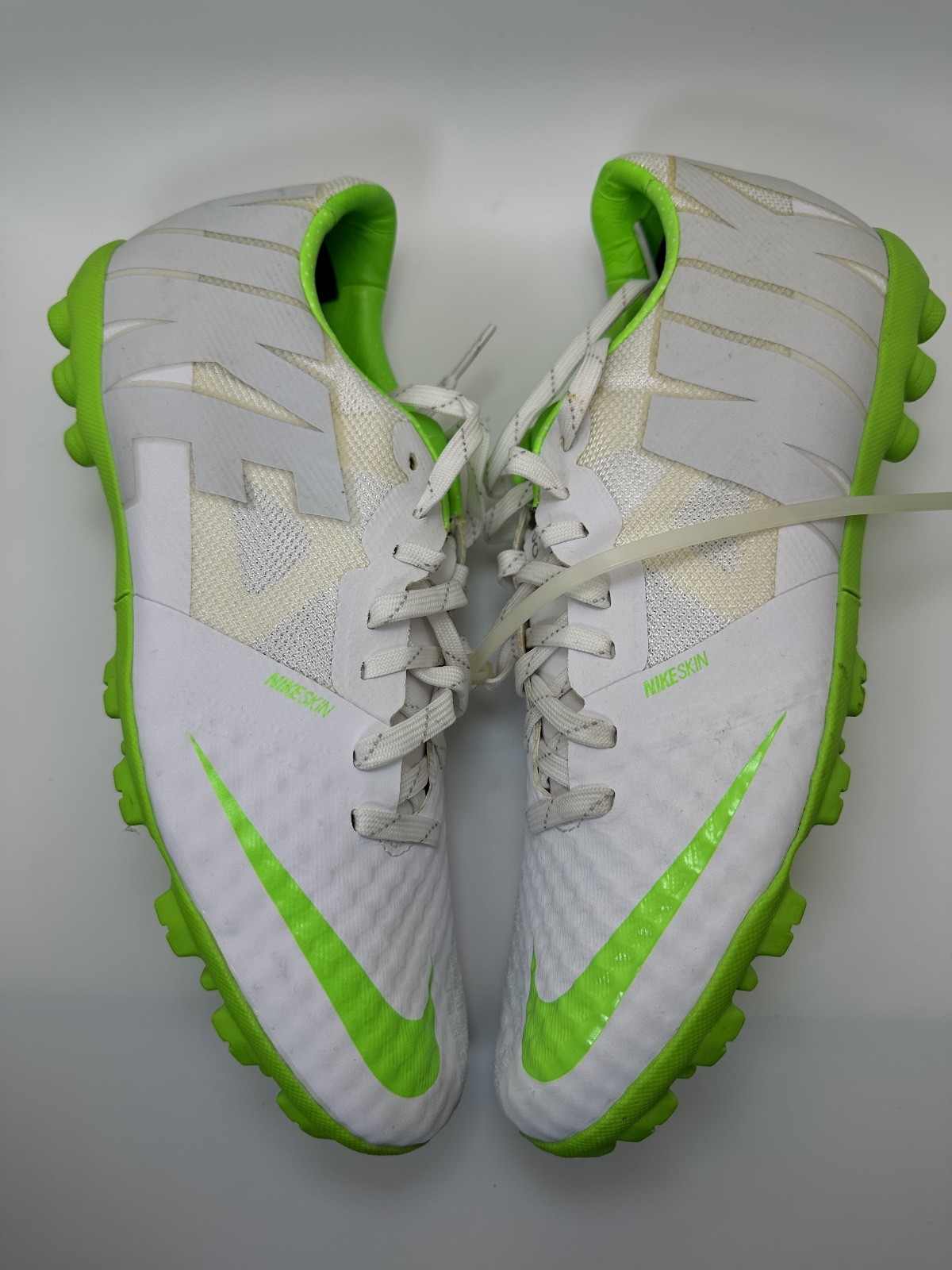 RARE Nike FC247 Bomba II Finale ACC SOCCER CLEATS SIZE 7.5