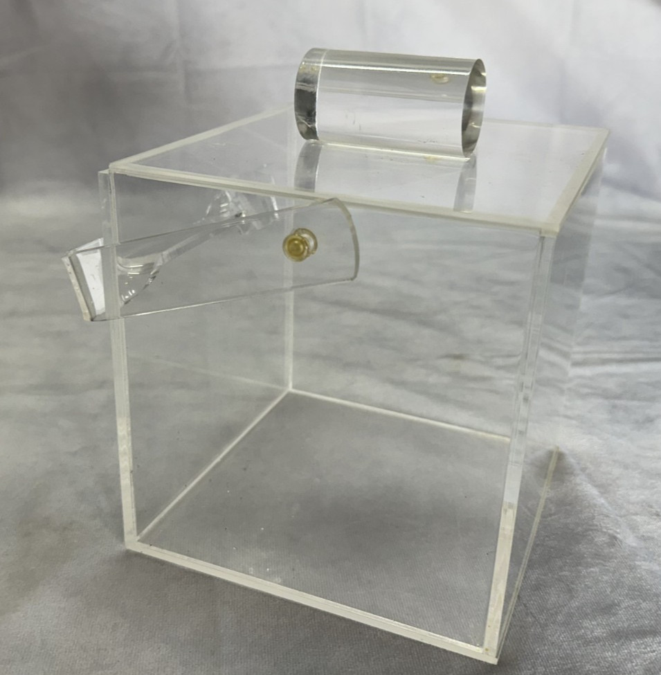 Vintage MCM Lucite Clear Acrylic Rectangular Lidded Box with Handle - PREOWNED