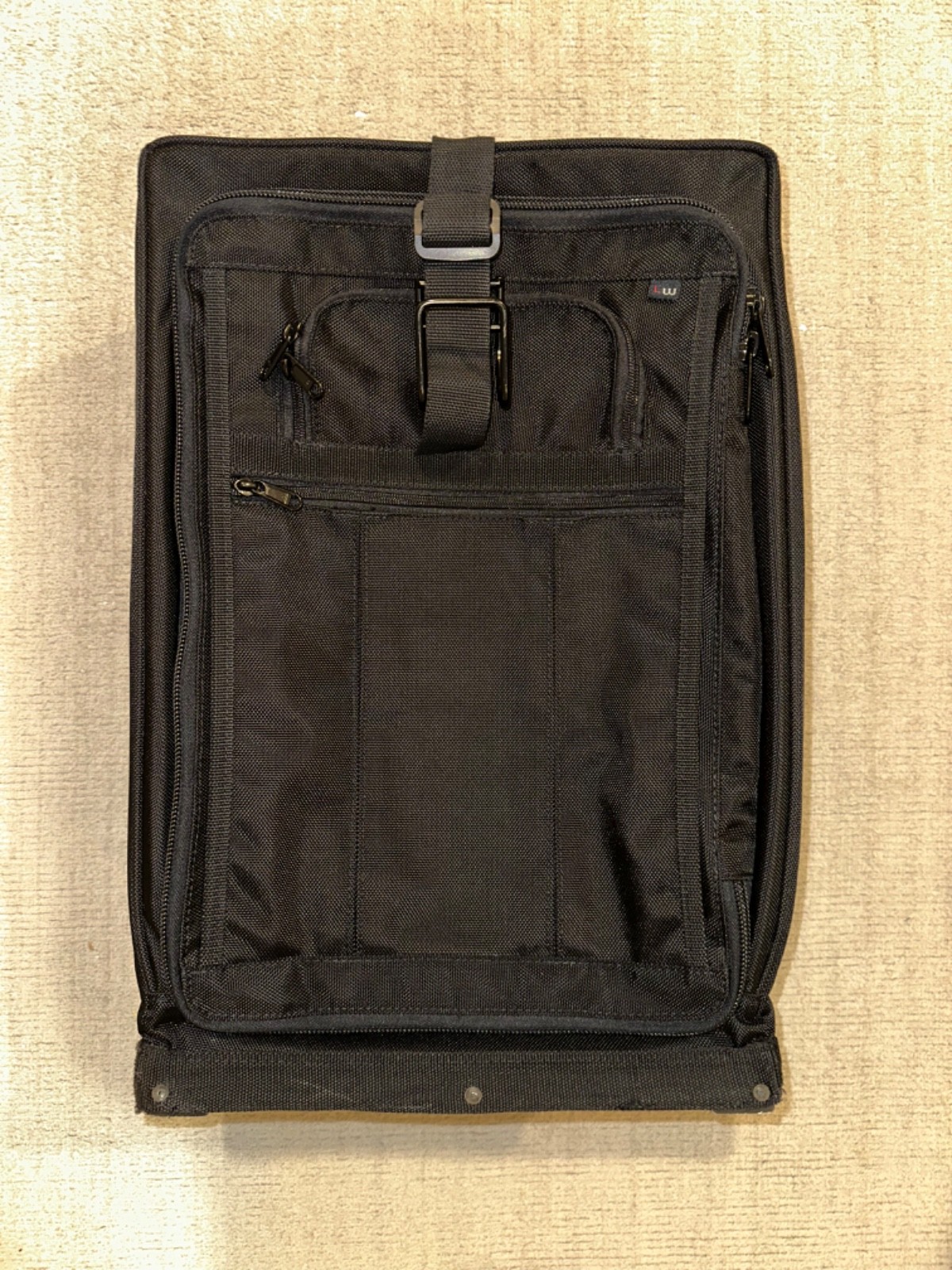 LuggageWorks Stealth 22\
