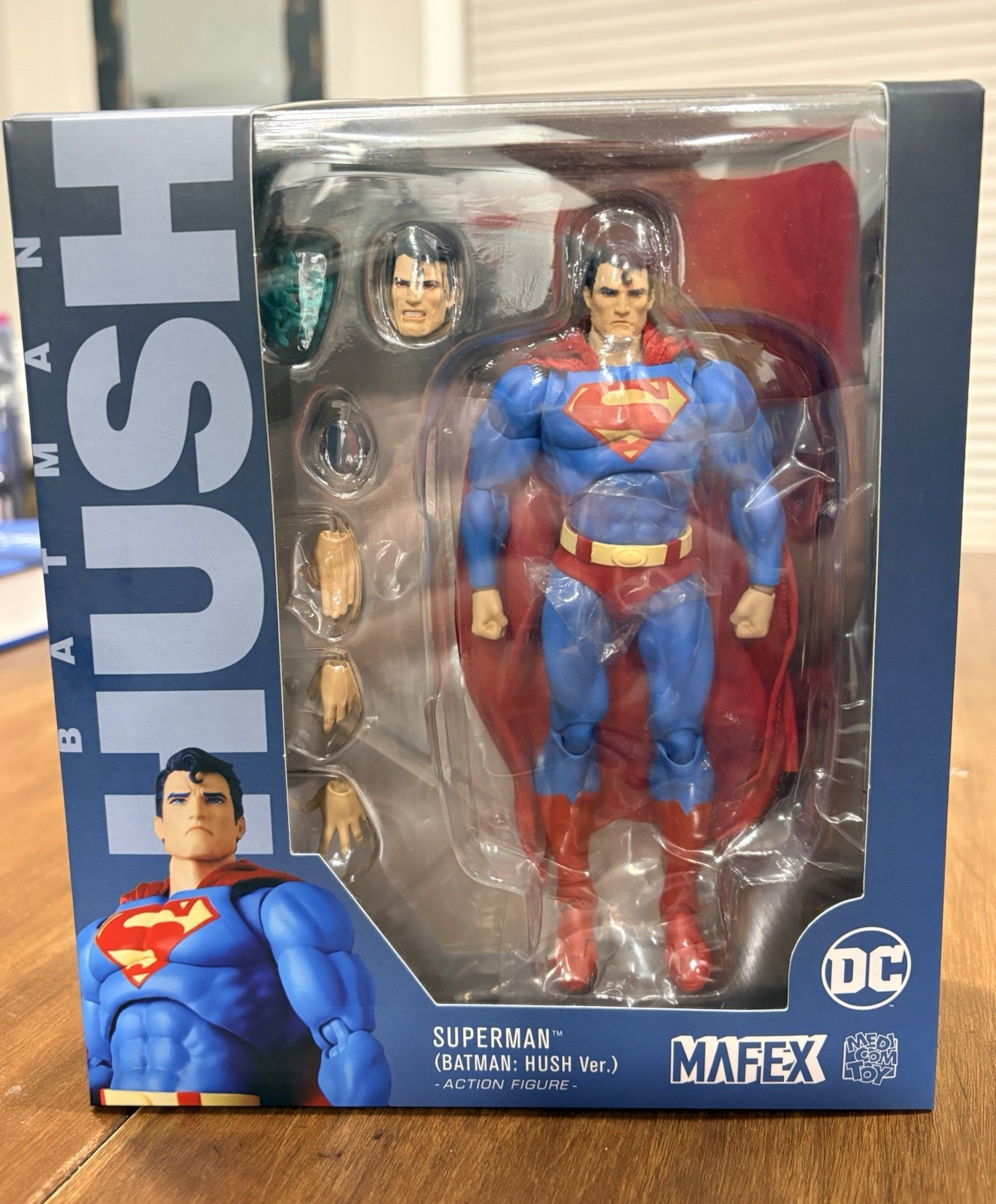 Mafex No.117 DC Comics Superman (Batman: Hush Ver.) Medicom Toy 1:12 Figure NEW
