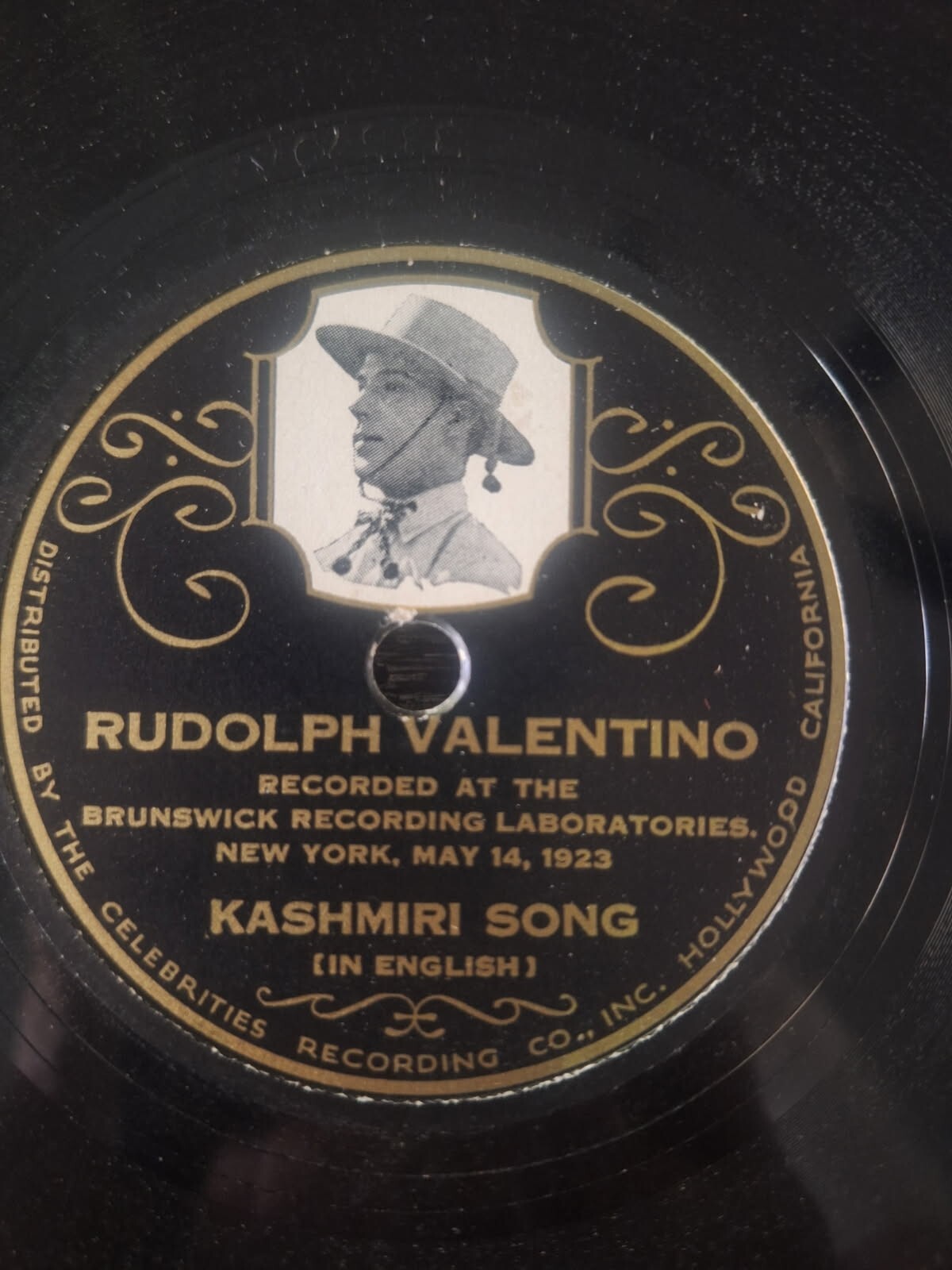 Brunswick 78 rpm Record 1923 Rudolph Valentino Kashmiri & El Relicario 33579A