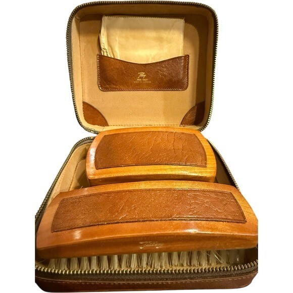 VTG MCM Dailey\'s Oak Calf Leather Goods Canada Travel Brush Set Vintage MCM
