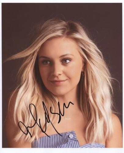 Kelsea Ballerini 8\