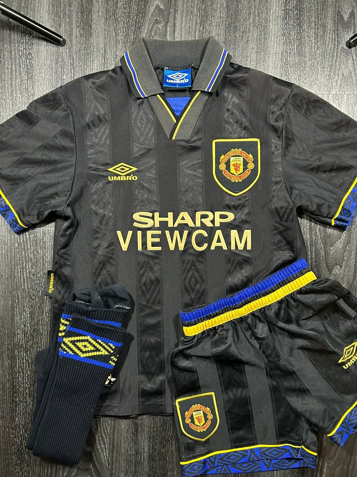 Original Umbro Manchester United 1993/1994 Away Shirt Shorts Socks Mens Small