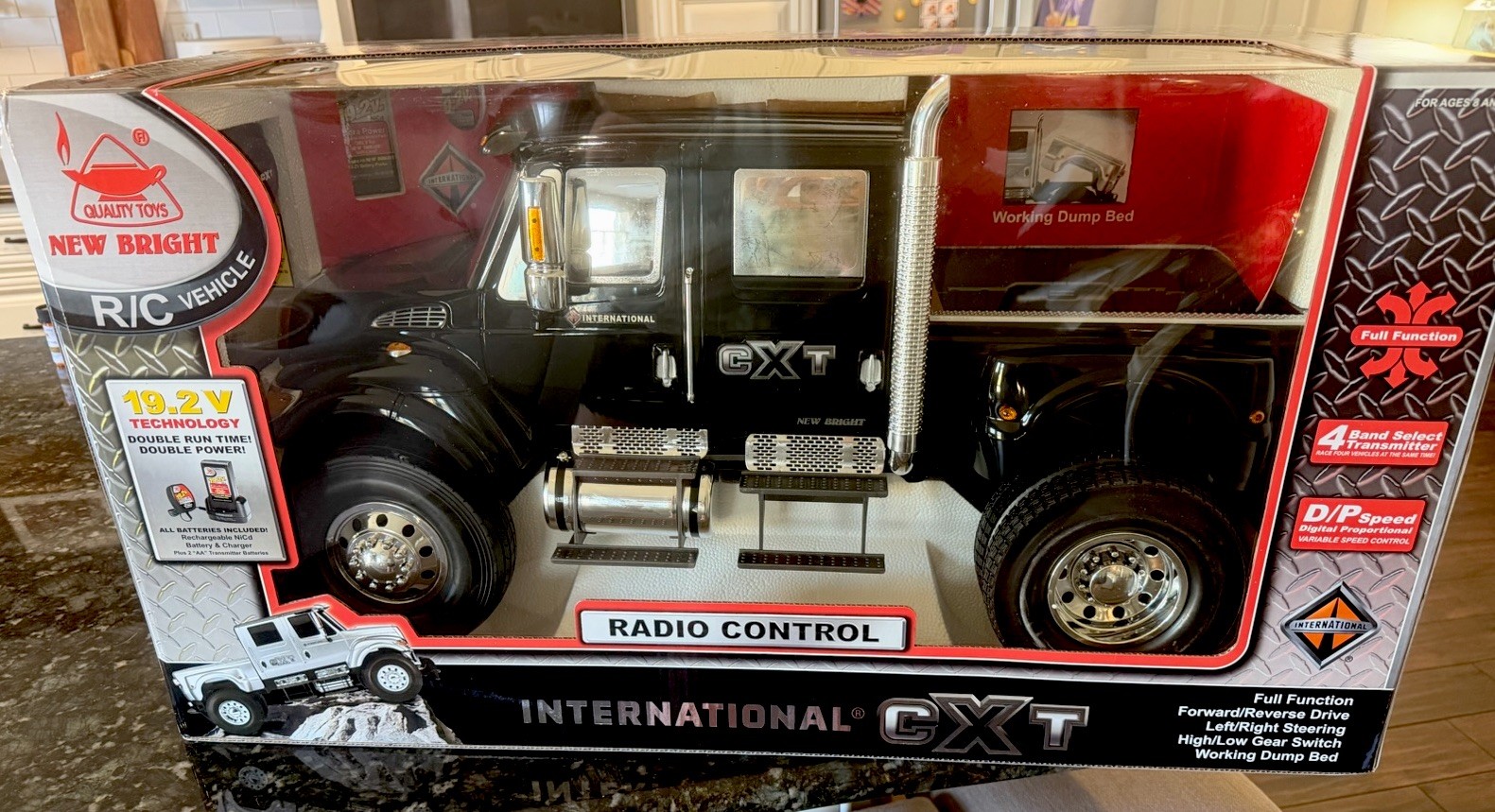 New Bright International CXT RC Truck 19.2V No. 6661 NEW IN BOX RARE