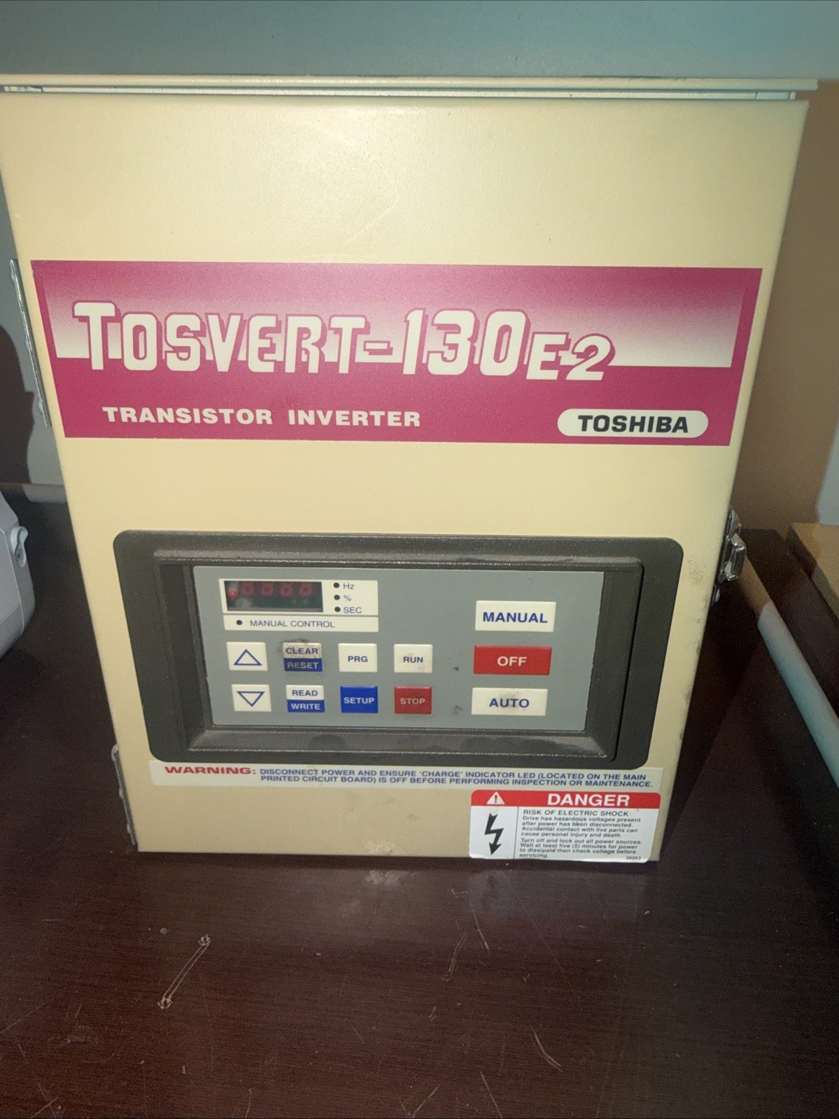 TOSHIBA TOSVERT 130-E2 TRANSISTOR INVERTER TOSHIBA TOSVERT 130-E2 TRANSISTOR INVERTER