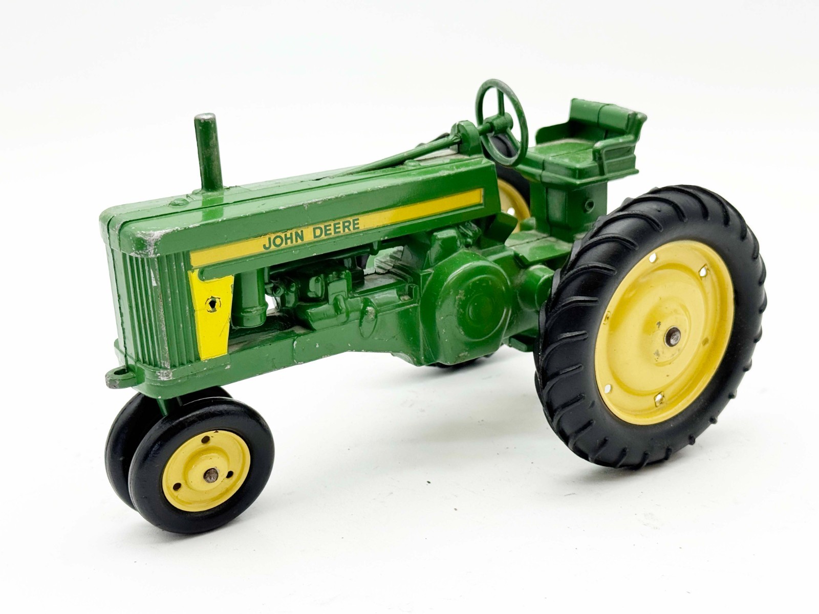 1/16 John Deere 620 Bareback - Eska 1/16 John Deere 620 Bareback - Eska