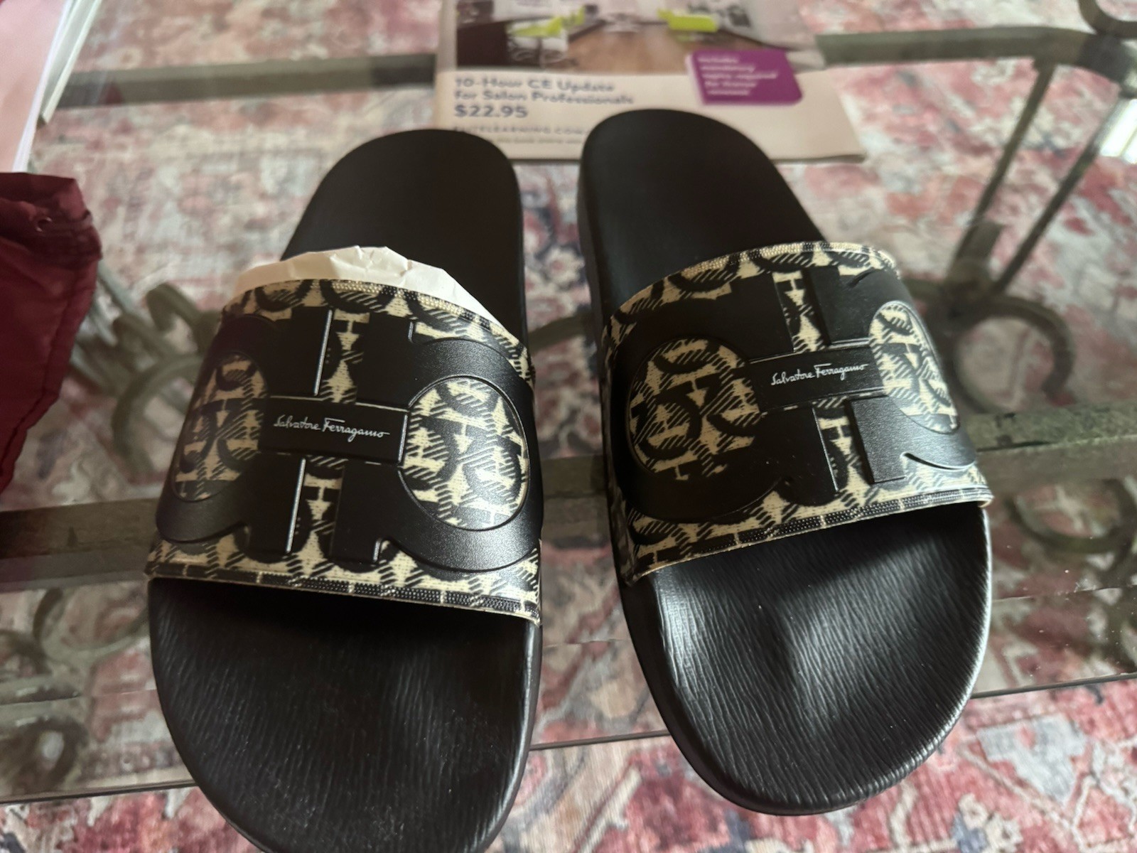 Mens Authentic Ferragamo NWB slides Groove 10 Italy