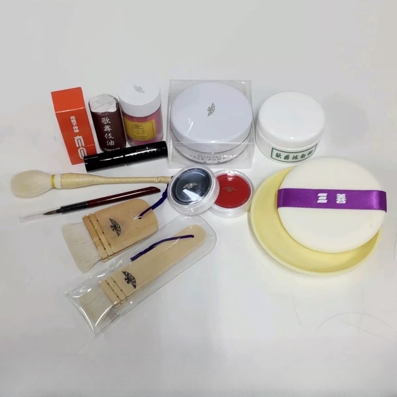 Geisha, Maiko or Kabuki White Oshiroi Shiro-Nuri 14 item Professional Makeup Set